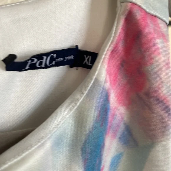 PDC New York sleeveless white, blue, pink pattern crop top (XL) - Picture 4 of 4